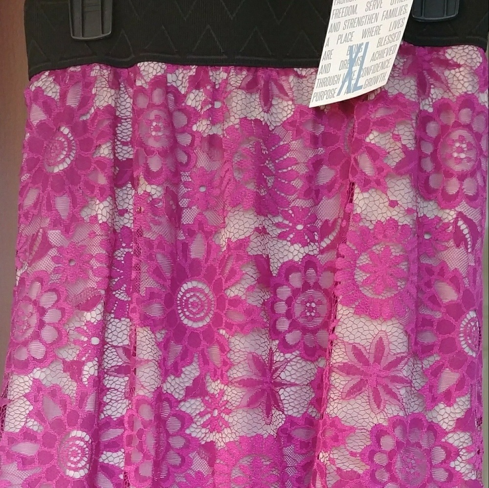 BNWT XL LACE LuLaRoe Lucy